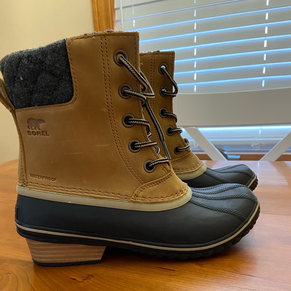 Sorel Boots, women size 9.5